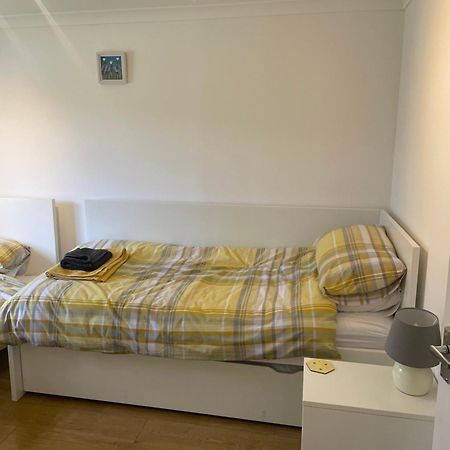 Bumblebee Lodge Saint Cleer Εξωτερικό φωτογραφία