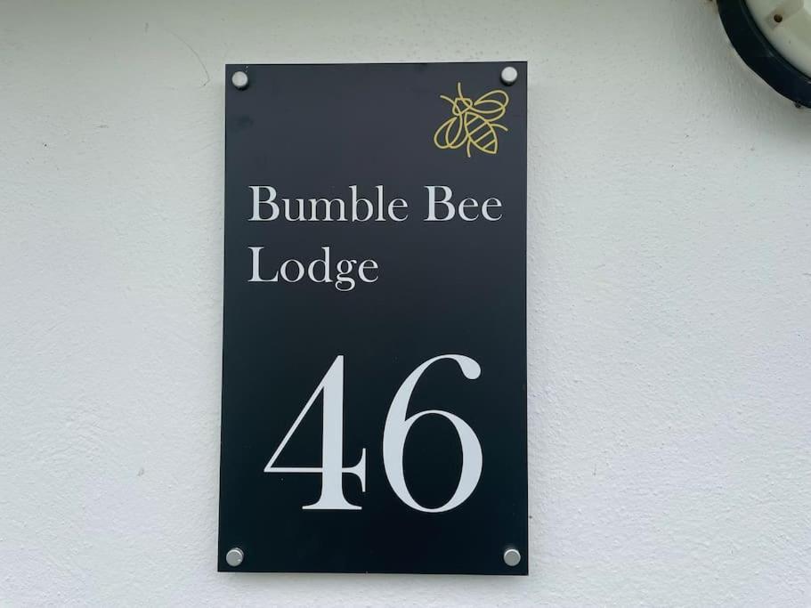 Bumblebee Lodge Saint Cleer Εξωτερικό φωτογραφία